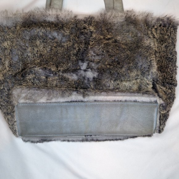 CHANEL Grey Rabbit Fur Tote - Picture 4 of 9